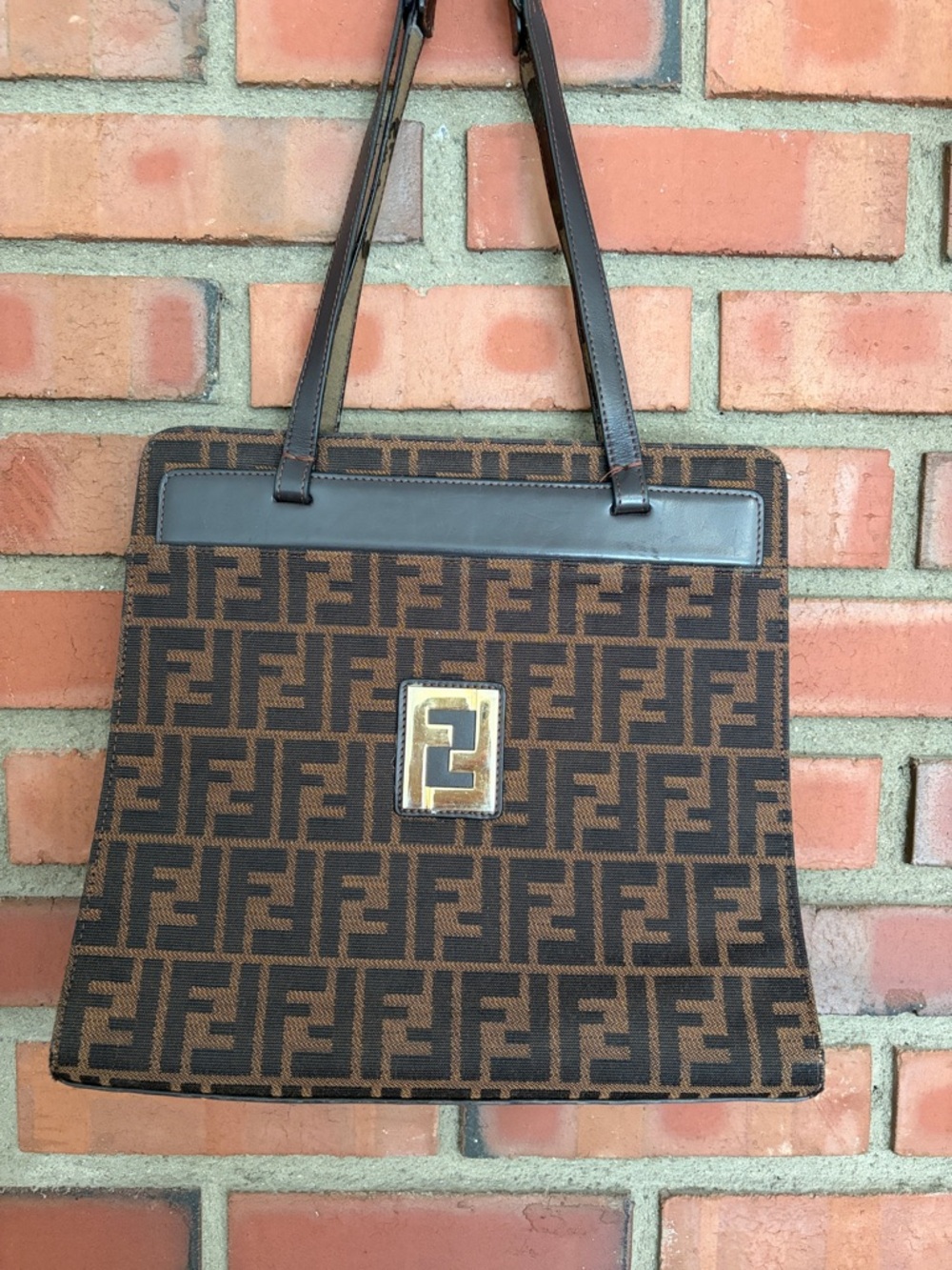 FENDI Brown Leather Tote Bag Zucca strap flaw - Picture 2 of 16